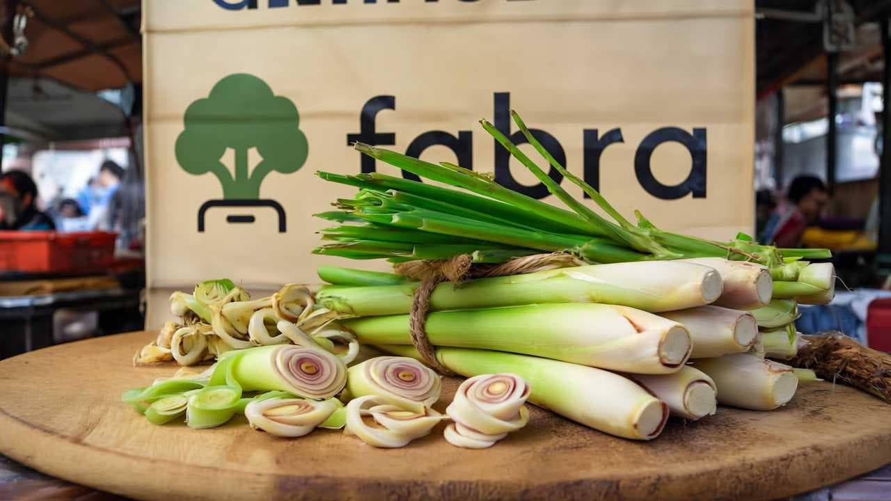 Лимонграс свежий